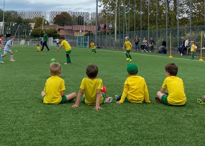 Le Kop U6 encourageant les copains